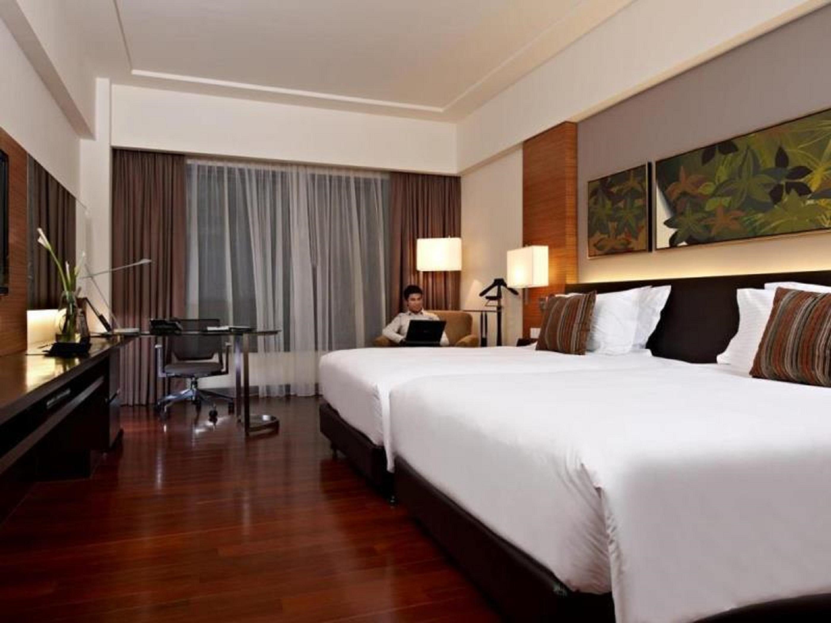 Impiana Klcc Hotel Куала Лумпур Екстериор снимка