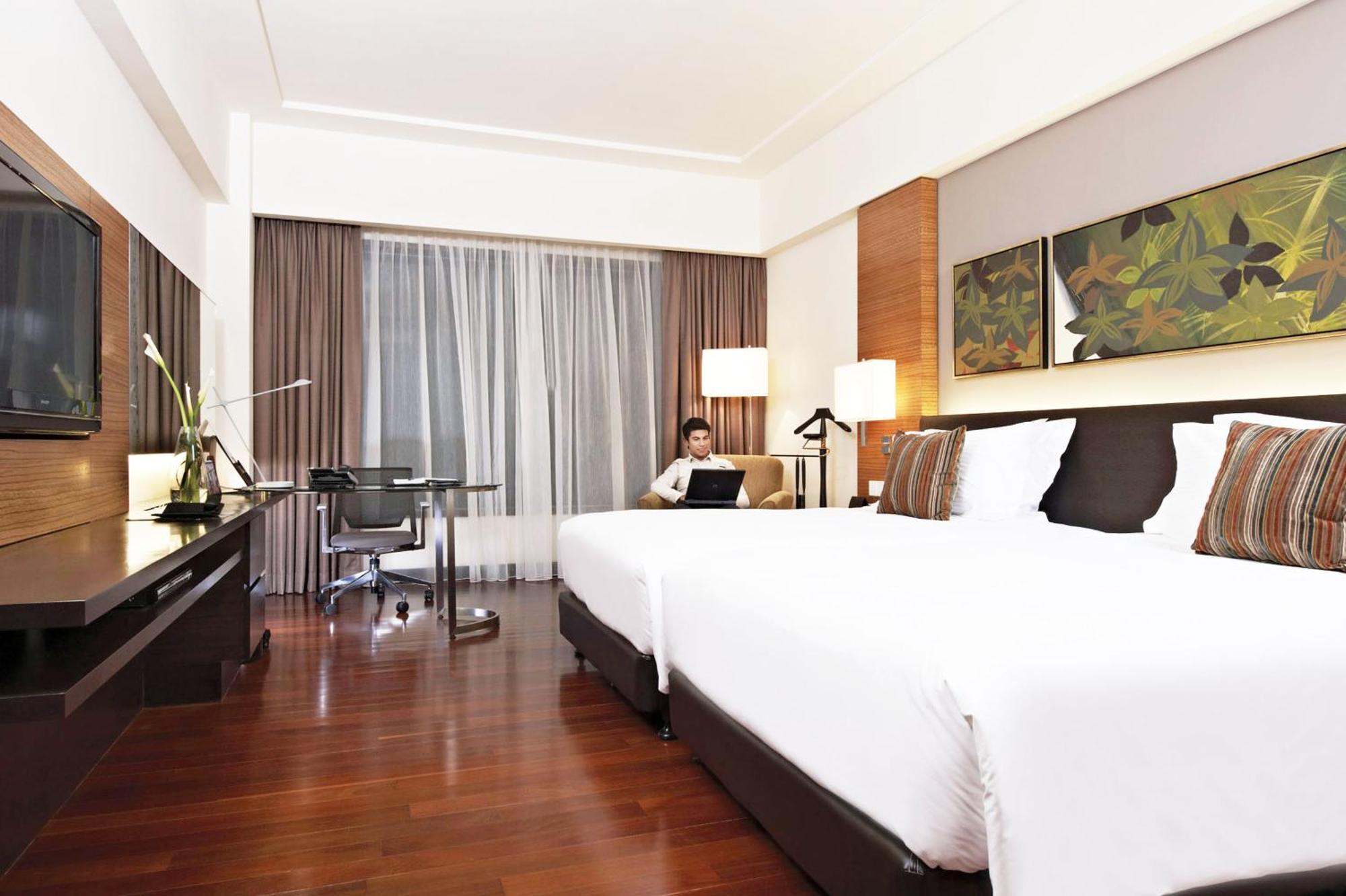 Impiana Klcc Hotel Куала Лумпур Екстериор снимка